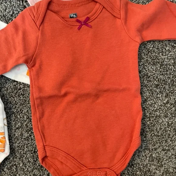 Pumpkin-Themed Kids Bodysuits - Picture 4 of 5